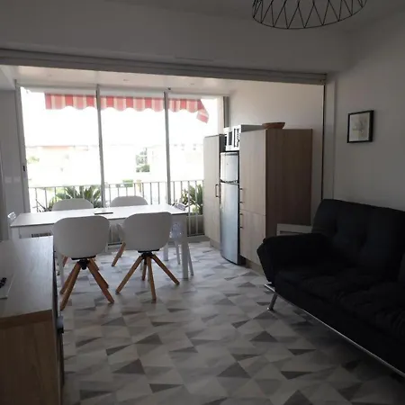 Apartment 3 Pieces Renove, Proche Et Commerces, Pour 4 Personnes - Fr-1-326-669 *