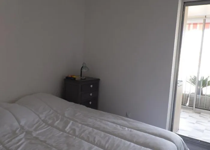 3 Pieces Renove, Proche Et Commerces, Pour 4 Personnes - Fr-1-326-669 * Marseillan (Herault)